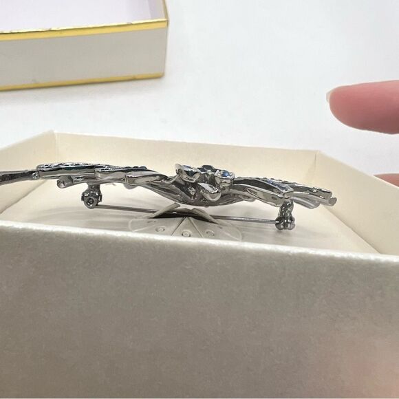 New Anne Klein Jeweled Statement Pin Brooch - Picture 4 of 10